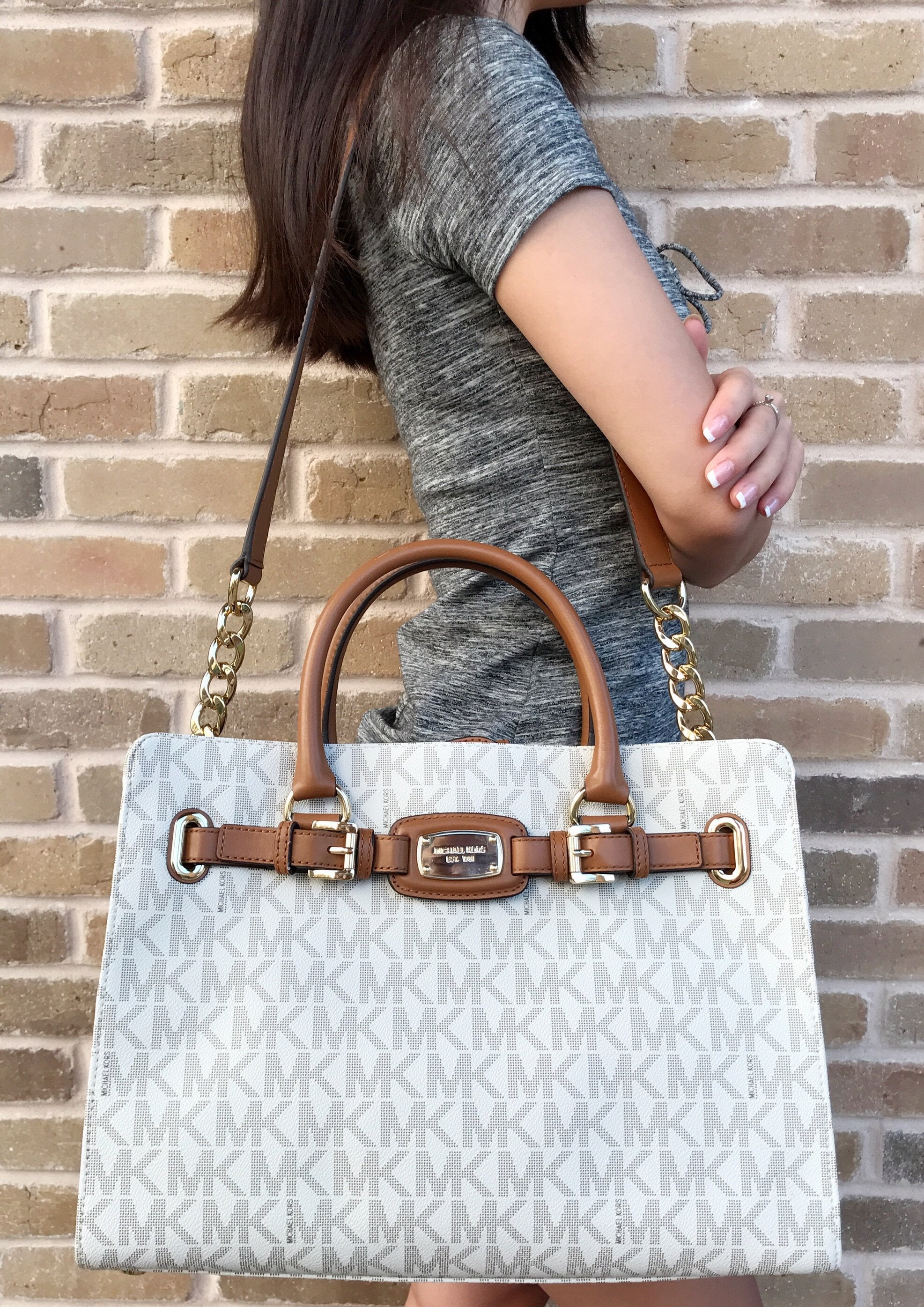 Nwt Michael Kors Hamilton Mk Signature East West Large Satchel Bag Nwt Michael Kors Hamilton Mk Signature East West Large Satchel Bag Vanilla Acorn