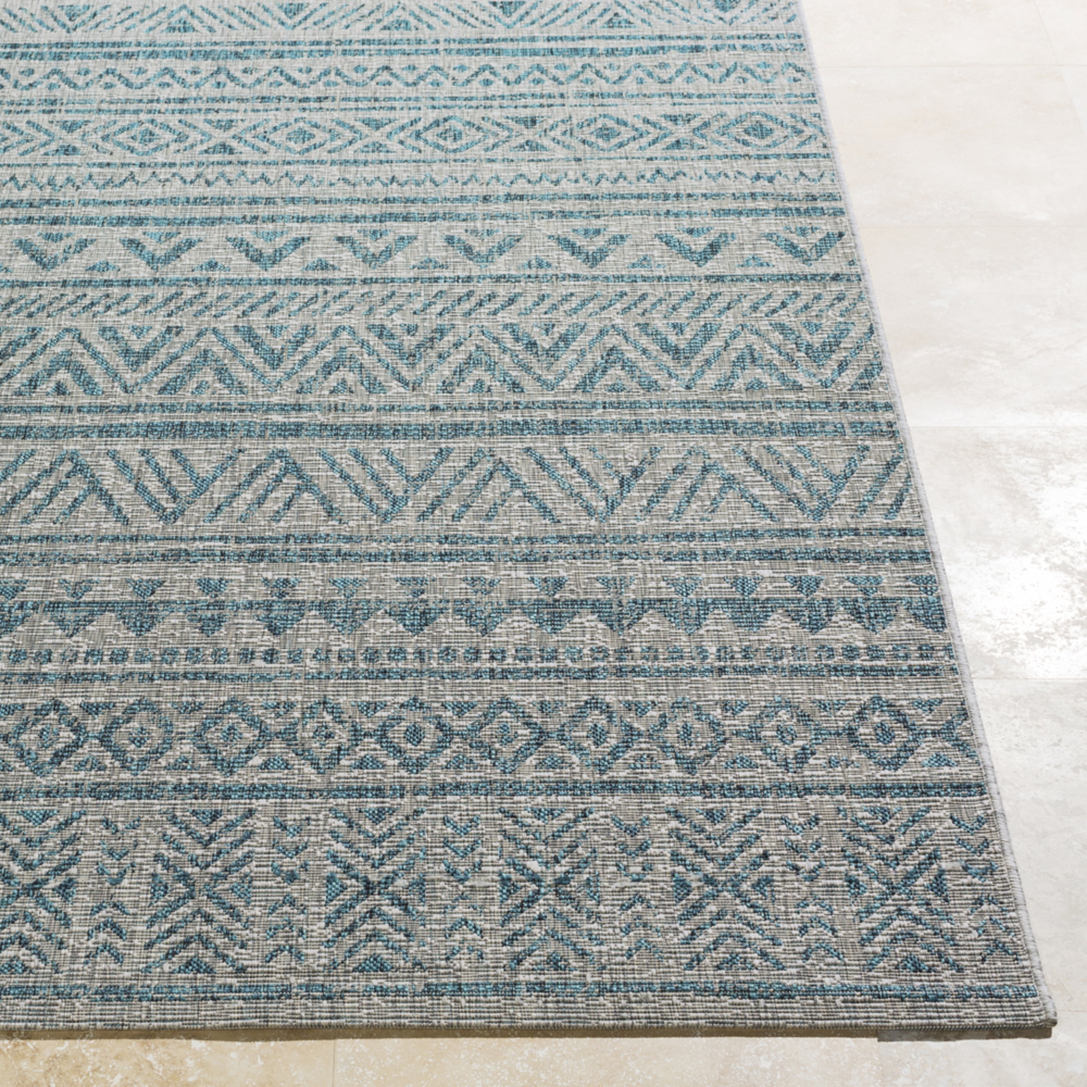 Livabliss Outdoor Rugs, 7ft Round Eagean Global Green Square Area Rug for Patio, Porch, Deck, Backyard, Waterproof Indoor Outdoor Carpet (6'7" x 6'7")
