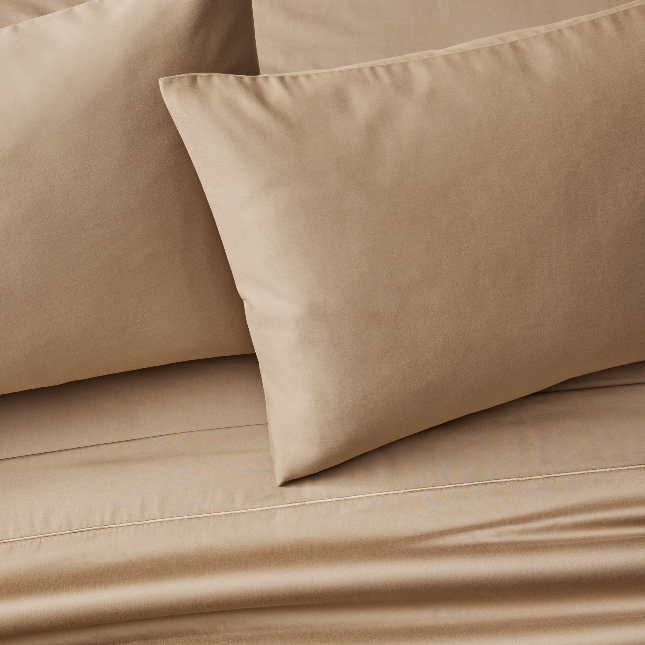 Better Homes & Gardens 2-Piece 100% Cotton 400 Thread Count Dark Caramel Performance Pillowcase Set, Standard/Queen