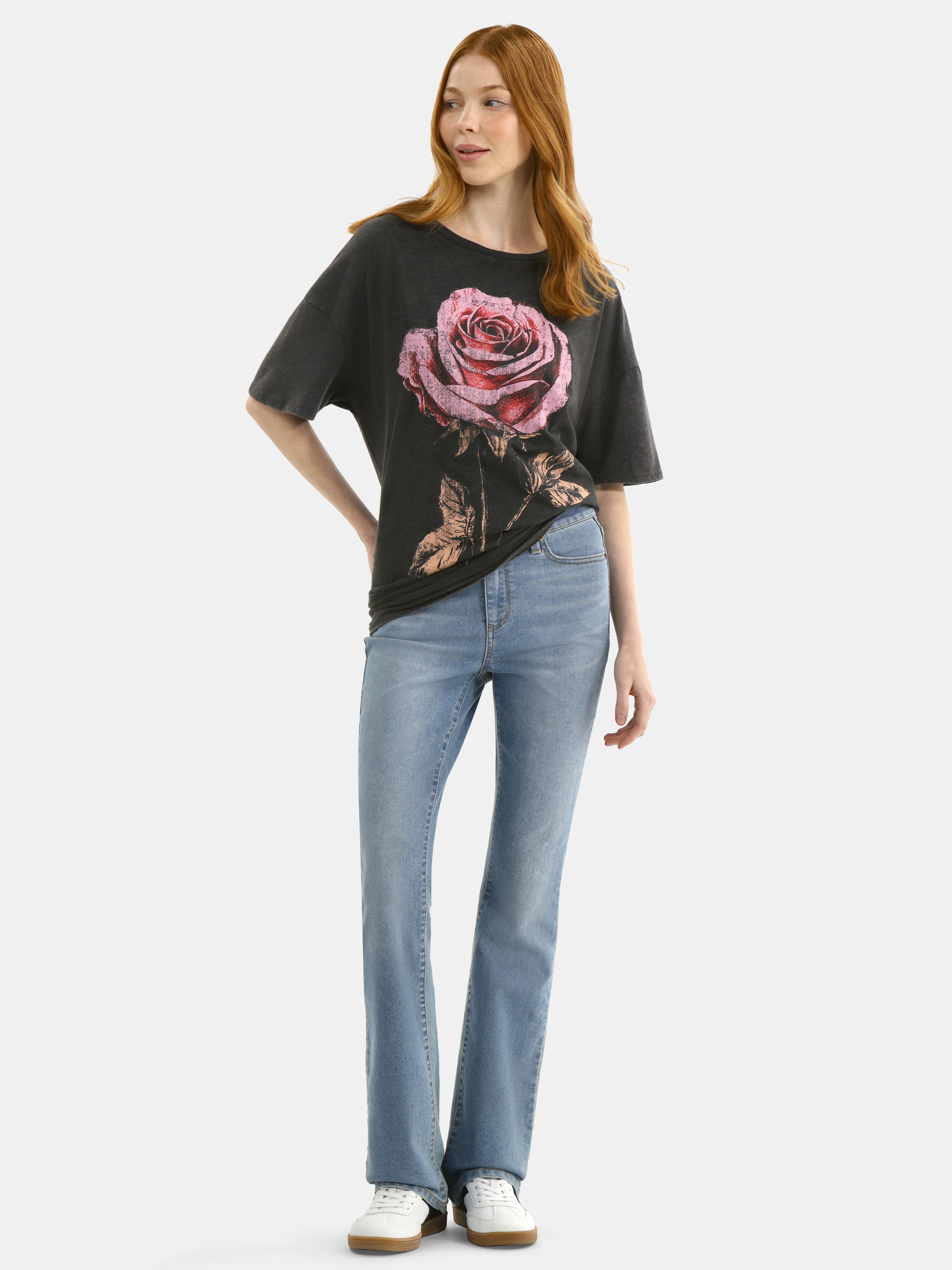No Boundaries Washed Graphic Boyfriend Tee, Women's