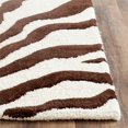 thumbnail image 4 of Safavieh Cambridge Collection CAM709V Handmade Moroccan Geometric Ivory and Brown Premium Wool Round Area Rug (6' Diameter), 4 of 10