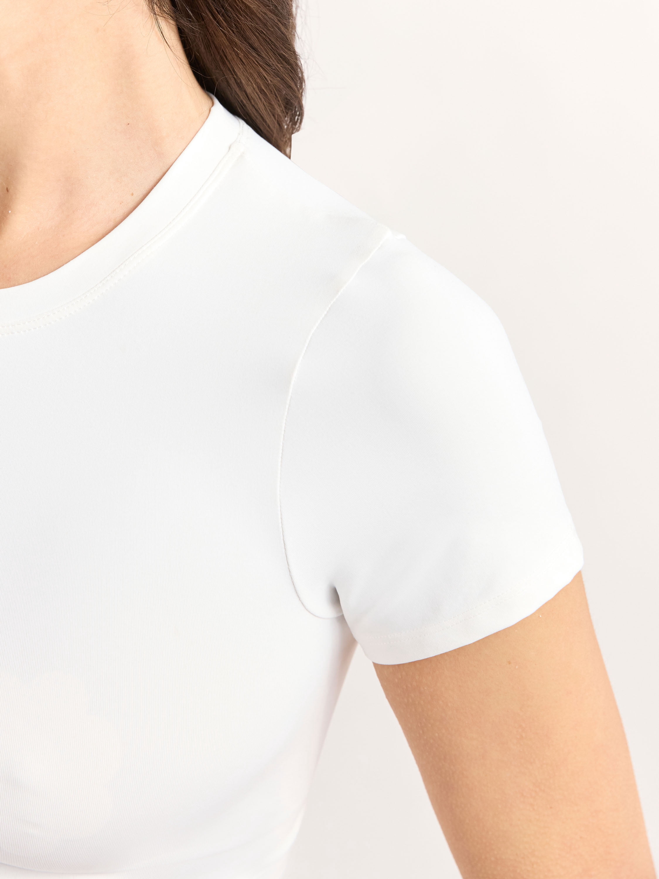Joyspun Women's Everyday Seamless Shapewear T-Shirt, Sizes S-XXXL