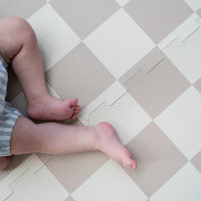 3 Sprouts Baby & Kids EVA Foam Puzzle Mat - Checkerboard Beige