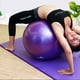 thumbnail image 5 of Pelota de yoga - Pelota de ejercicio para entrenamiento pilates Estabilidad - Antideslizante y resistente a las explosiones para fisioterapia, parto, silla de oficina, asientos flexibles, gimnasio en, 5 of 5