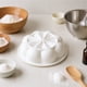 thumbnail image 4 of Molde para Pastel con Forma de Flor de Crisantemo | Molde Francés para Hornear con Forma de Pétalo | Juego de 2 Moldes de Silicona para Pasteles, Chocolate y Gelatina | Apto para Horno y Lavavajillas, 4 of 6