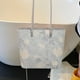 thumbnail image 5 of Bolso de Mujer, Bolso Tote de Gran Capacidad, Bolso de Hombro, Bolso para el Transporte con Múltiples Compartimentos, 25x25x8 cm, Ideal para Uso Diario, Viajes, Compras, 5 of 6