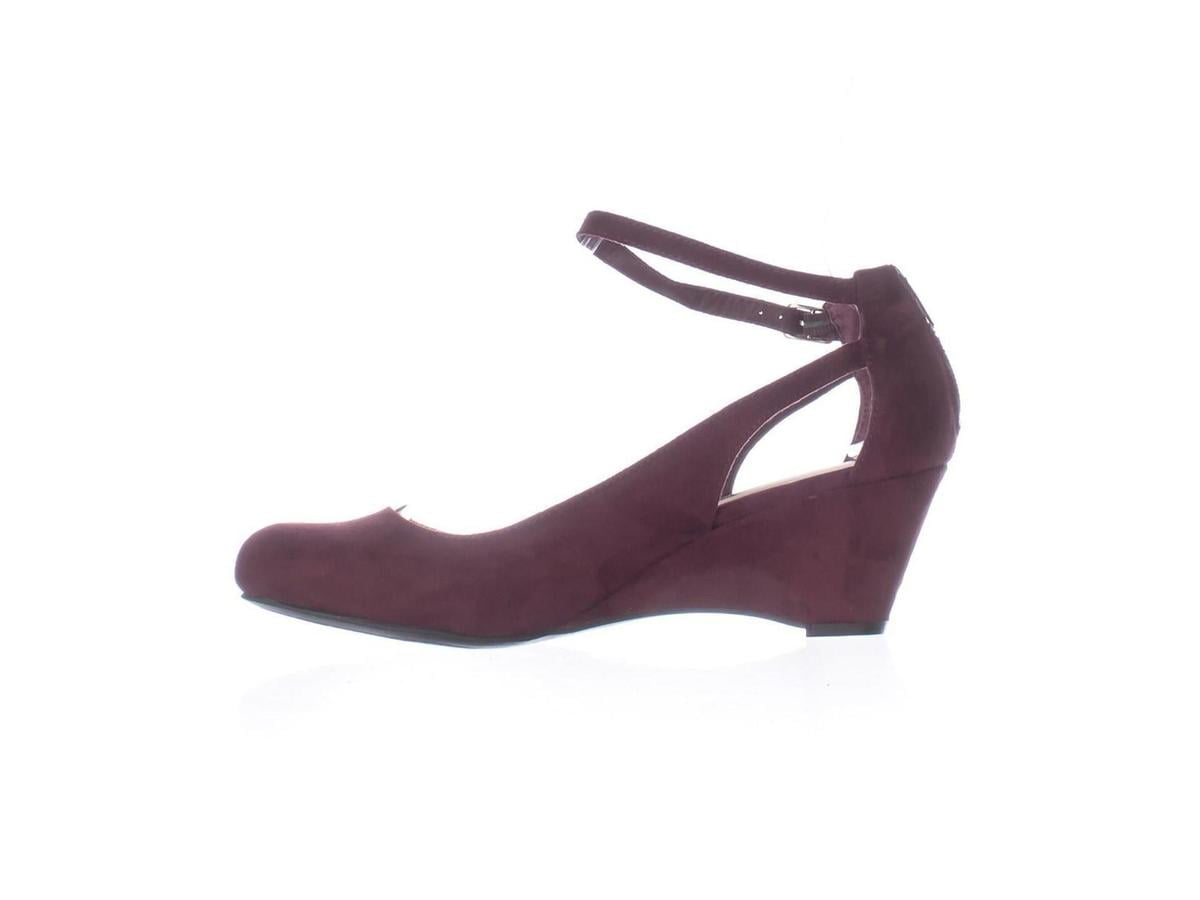 ankle strap wedge pump