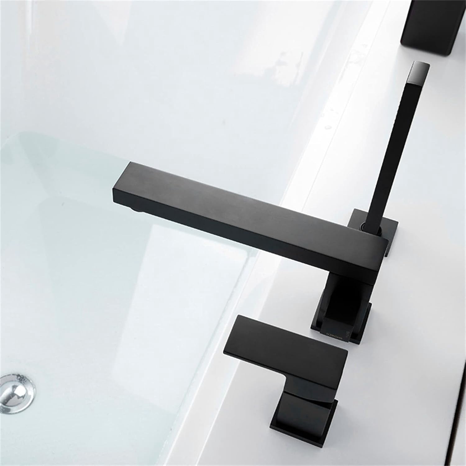 Bathtub Faucet, Deck Mounted Brass Shower Tub Faucet Hot and Cold Water Mixer Bath Faucet with Handheld Shower