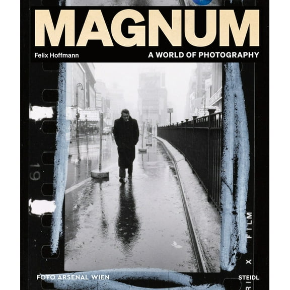 Magnum: A World of Photography, (Hardcover)