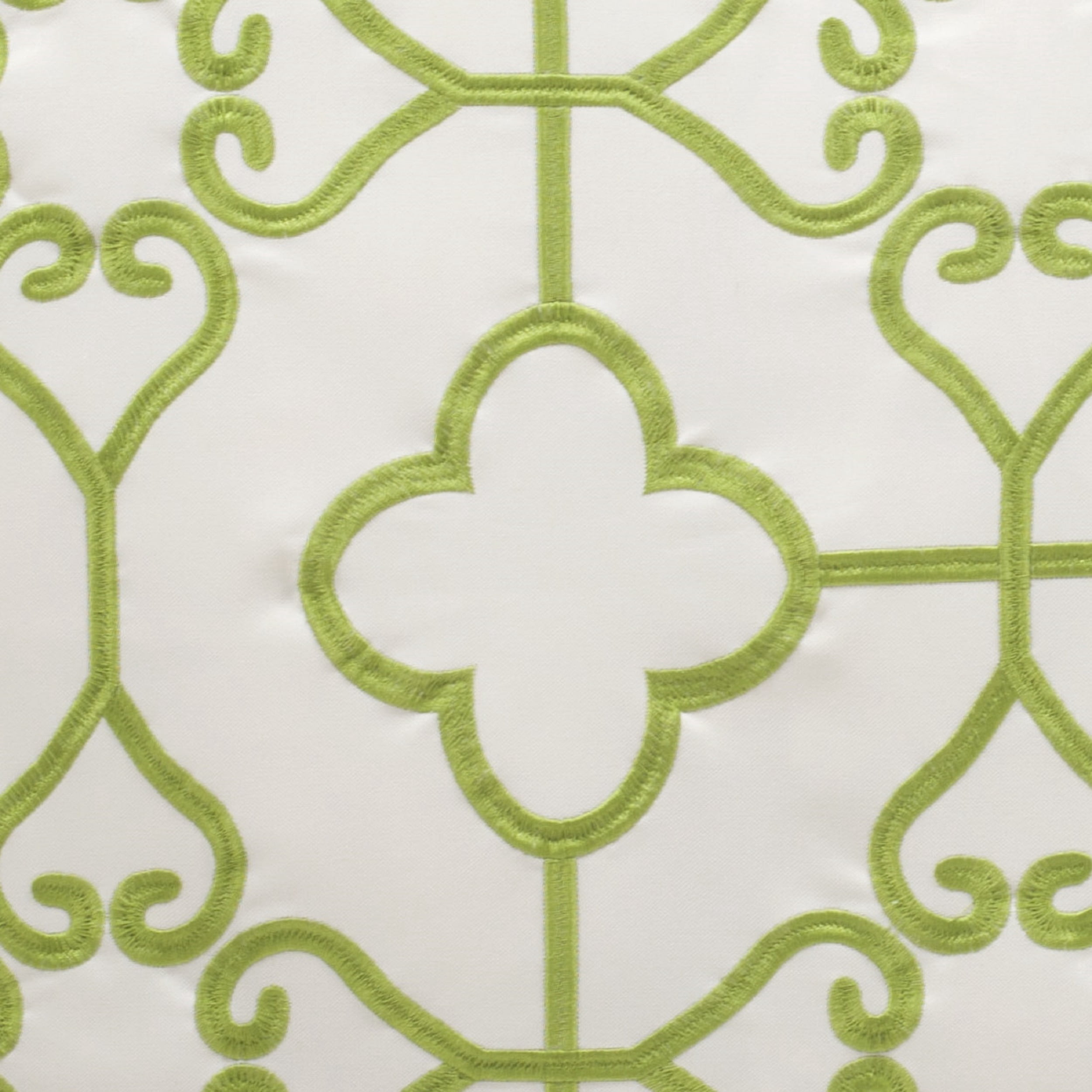 SAFAVIEH Nadia Soleil 20" x 20" Indoor/Outdoor Pillow, Sweet Green/Cream, Set of 2
