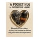 thumbnail image 3 of Recuerdo de bolsillo para amantes de las motos | Llavero de resina en forma de corazón con minicasco y herramientas | Regalo inspirador para motociclistas, hombres y mujeres, 3 of 6