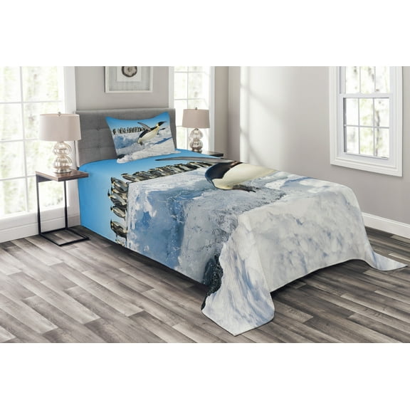 Ambesonne Penguin Quilted Bedspread Set 2 Pcs, Detailed Arctic Photo, Twin Size, Multicolor
