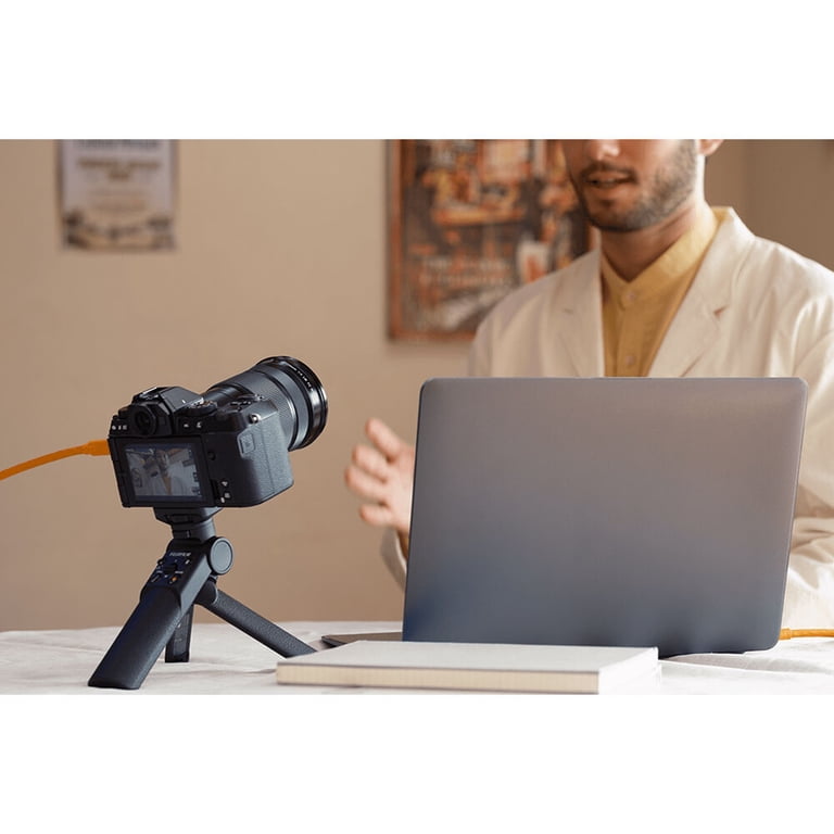 FUJIFILM X-S20 Digital Zoom Camera + 15-45mm Lens, 64GB, Vlogging