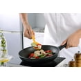 thumbnail image 5 of Juego de 11 utensilios de cocina de silicona: resistentes al calor, incluye espátula, volteador, pinzas, cuchara y batidor. Sin BPA, aptos para lavavajillas y antiadherentes (amarillo)., 5 of 5