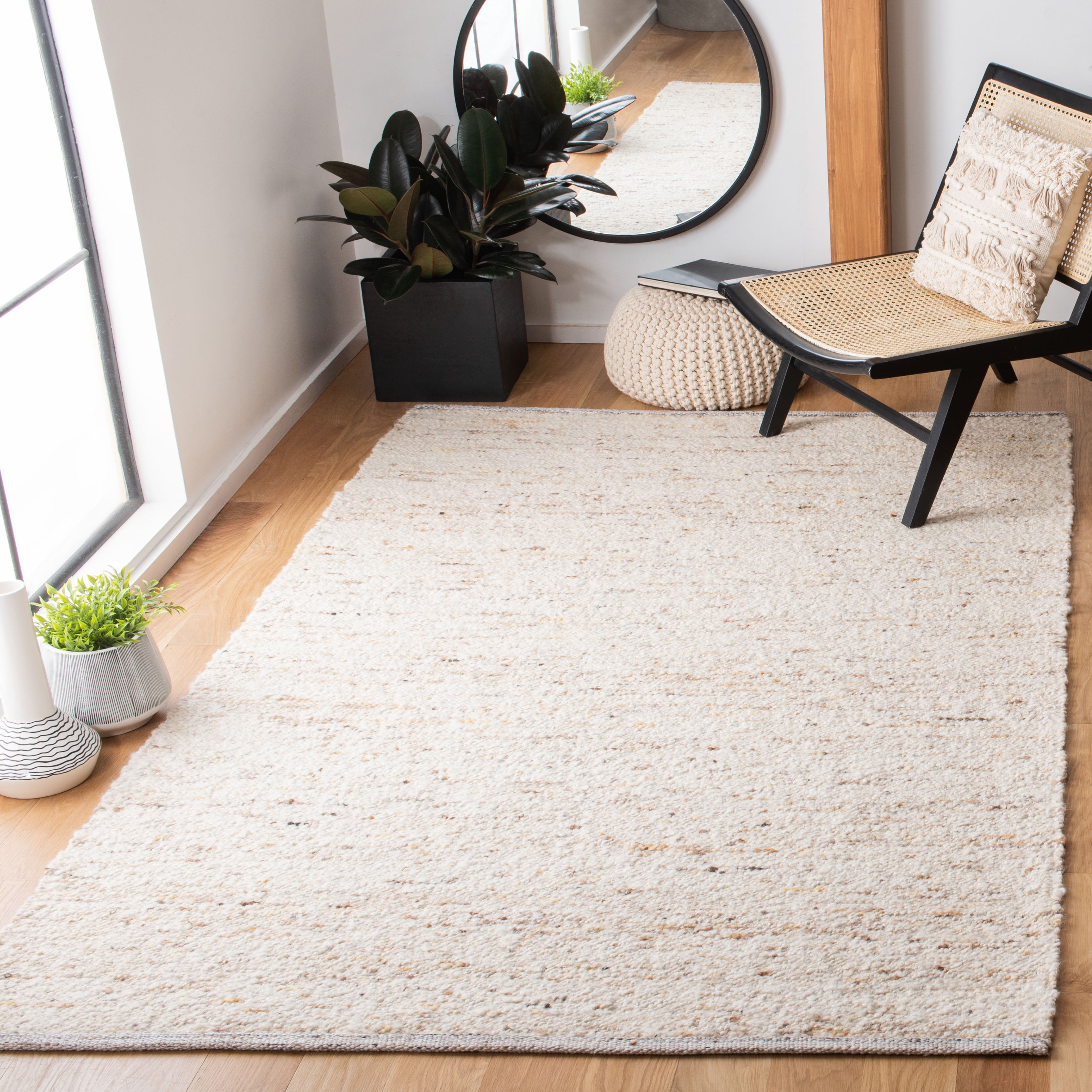 SAFAVIEH Natura Burton Distressed Area Rug, Ivory/Light Grey, 5' x 8'