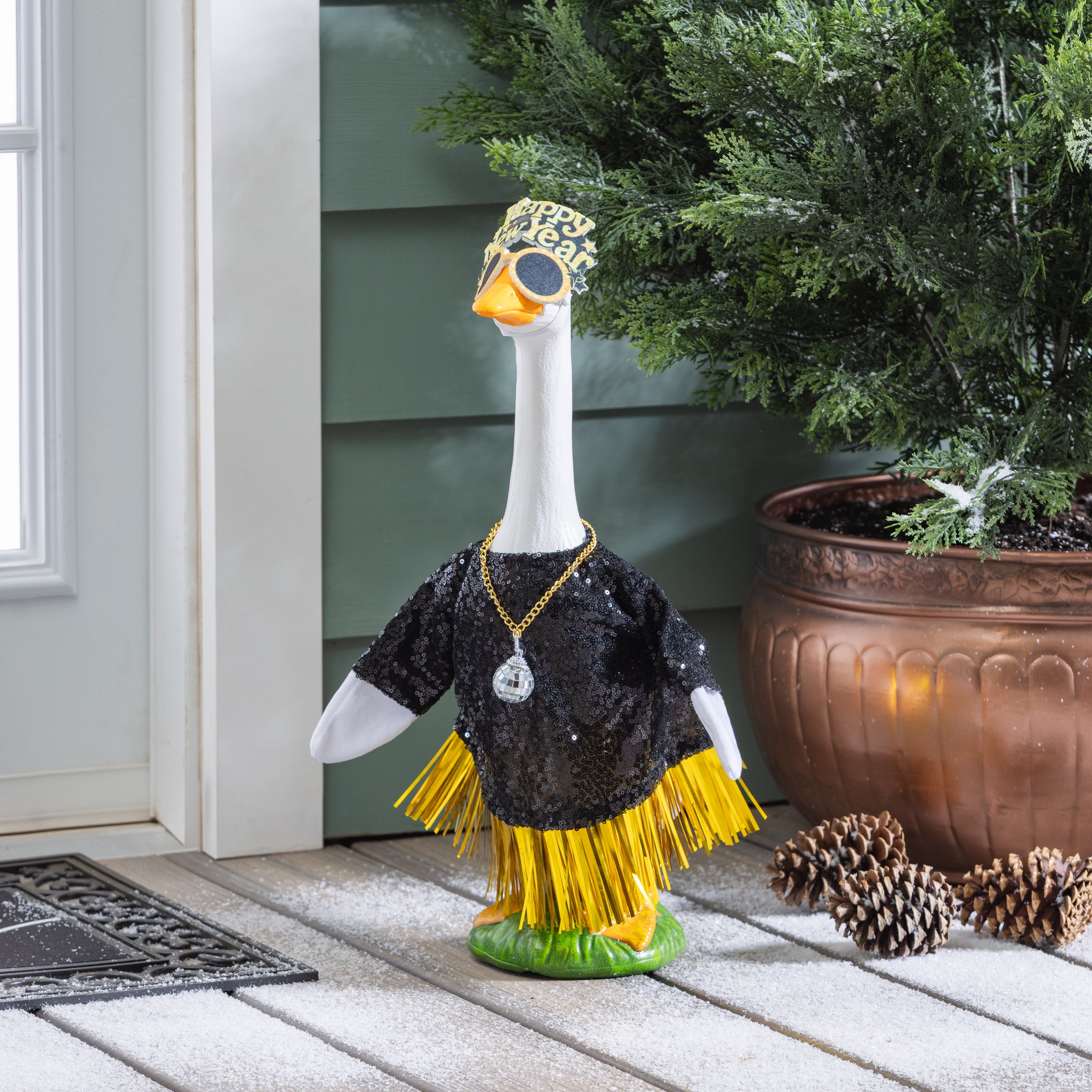 Mainstays Holiday Elf & New Year Porch Goose Outfit, Set of 2, Fits 20" Goose