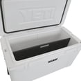 thumbnail image 2 of Divisor de refrigeración YETI Tundra 210 de lado largo, 2 of 5