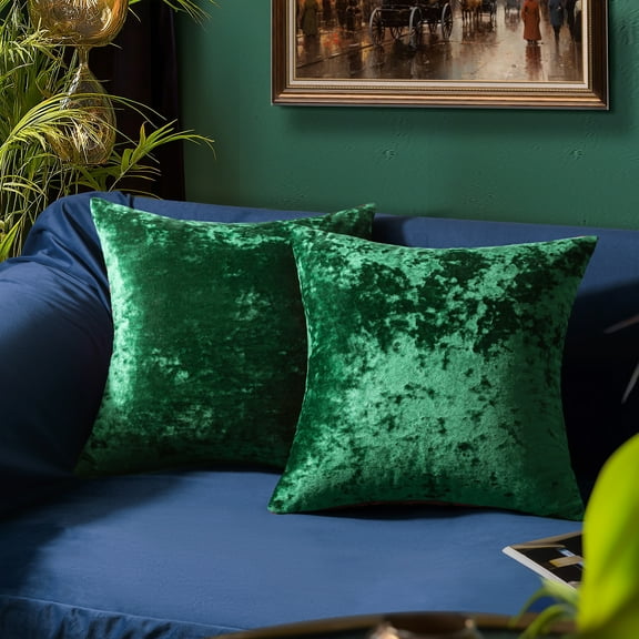 Rosnek 2 Pack Velvet Decorative Pillow Cover, Christmas Soft Pillow Cases with Luxurious Textured Vintage Cushion Covers for Home Decor Couch Sofa Bed, 18"x 18", Green (Pillow not Included)