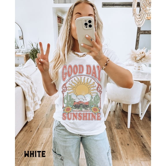 "Good Day Sunshine" Retro 70s Boho T-Shirt - Vintage Inspired T-Shirt