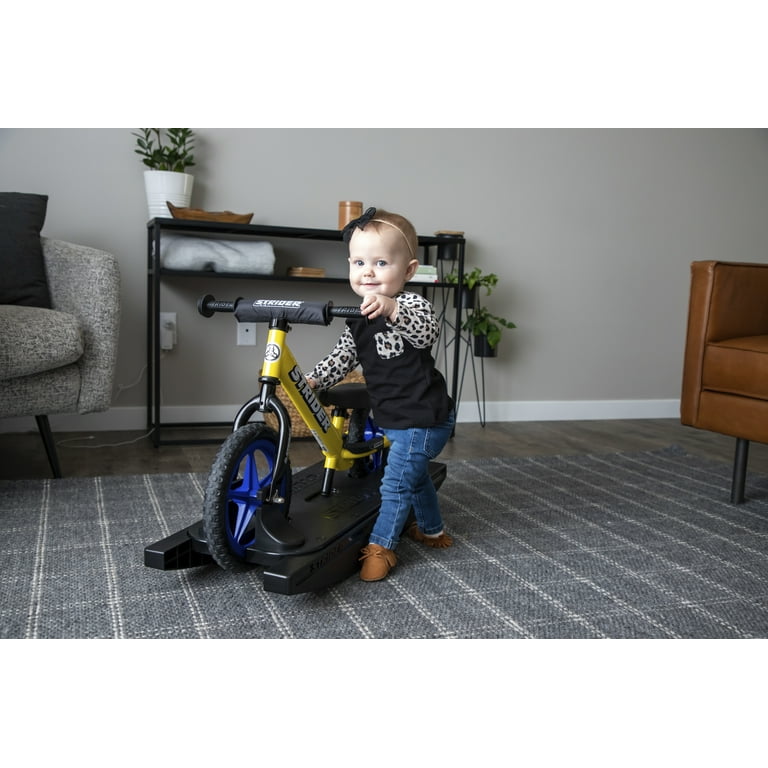 STRIDER12インチ Strider 12” Sport Bike (Yellow) + Rocking Base - Helps Teach