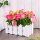 thumbnail image 4 of Valla de madera de 16 cm con flores artificiales, arreglos florales en tela para decoración del hogar, jardín y oficina (rosa), 4 of 7