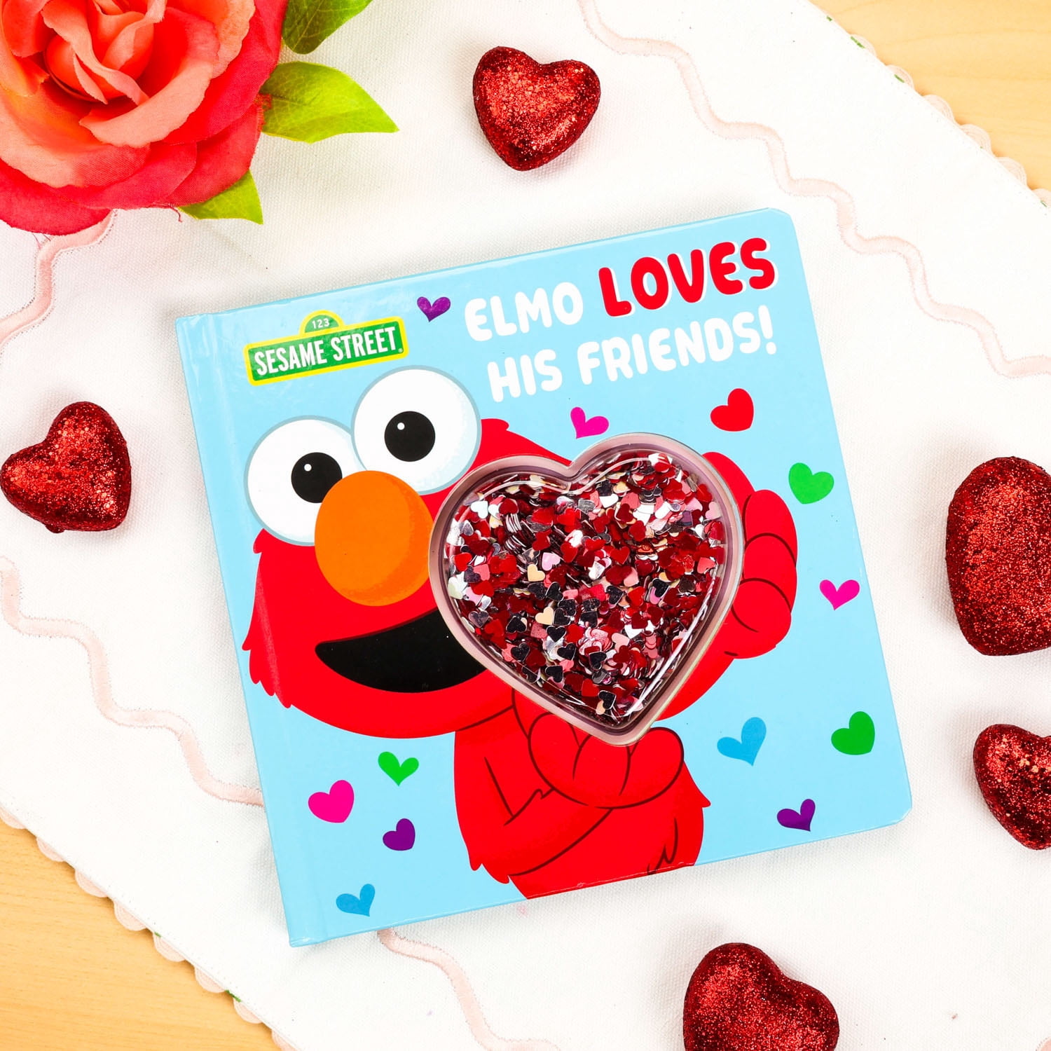 Sesame Street: Elmo Loves His Friends! (Board Book)