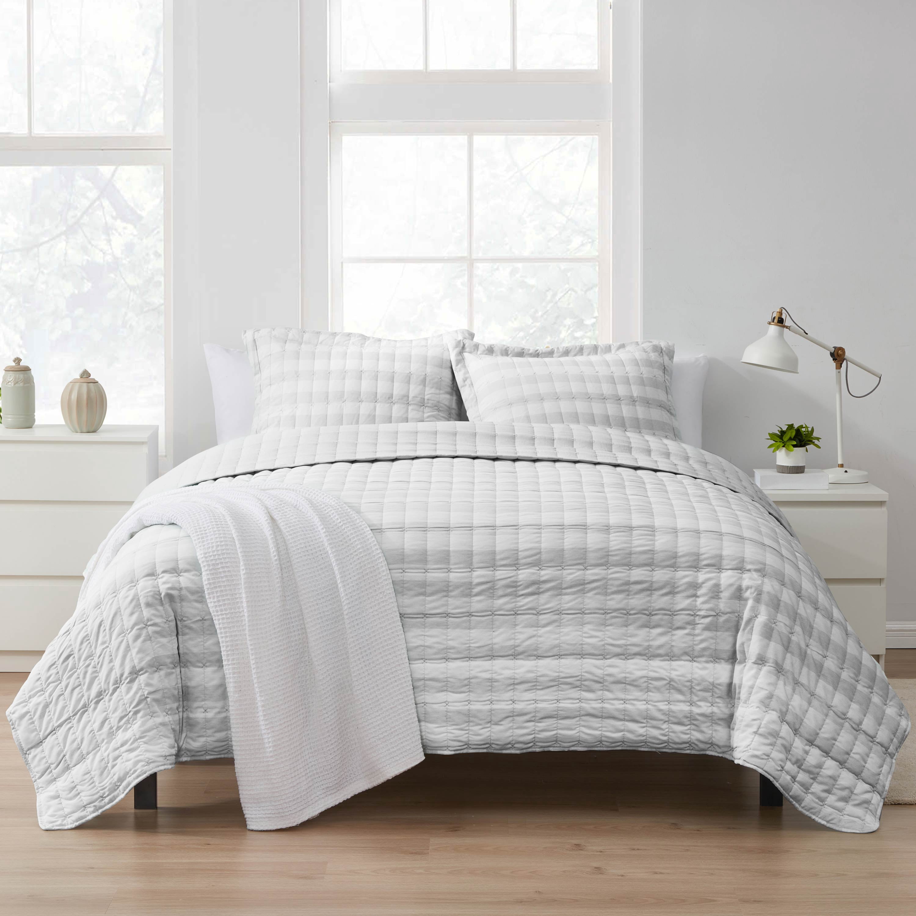 Sweet Home Collection 2 Piece Embroidered Checkered Quilt and Pillow Sham Set Twin Gray