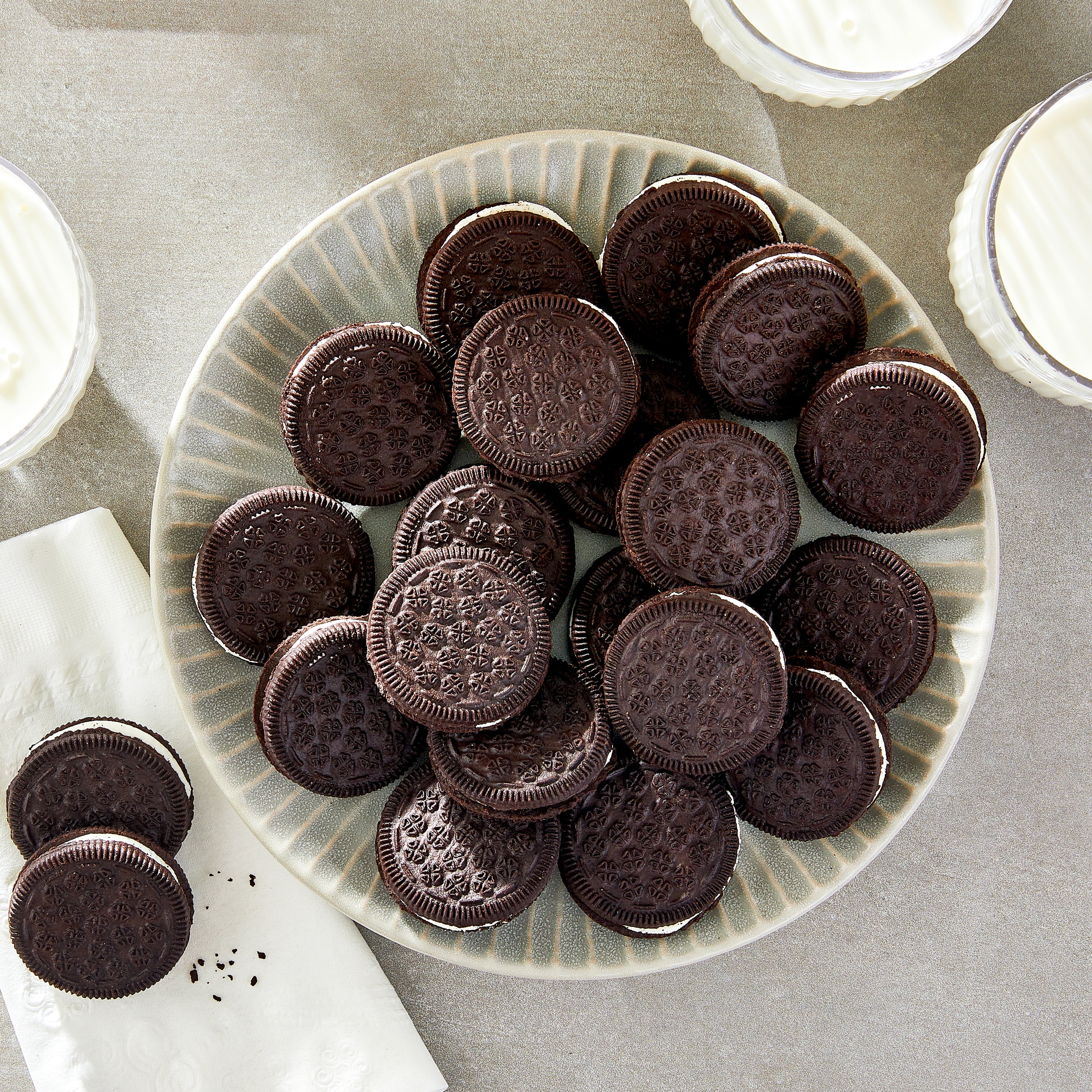 (12 pack) Great Value Twist & Shout Double Filled Chocolate Sandwich Cookies, 15.35 oz