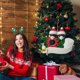 thumbnail image 4 of Kit de adornos navideños con nombre personalizado y mascarilla, Superviviente de la cuarentena 2020 Miembro negro de la familia de 2, 4 of 6