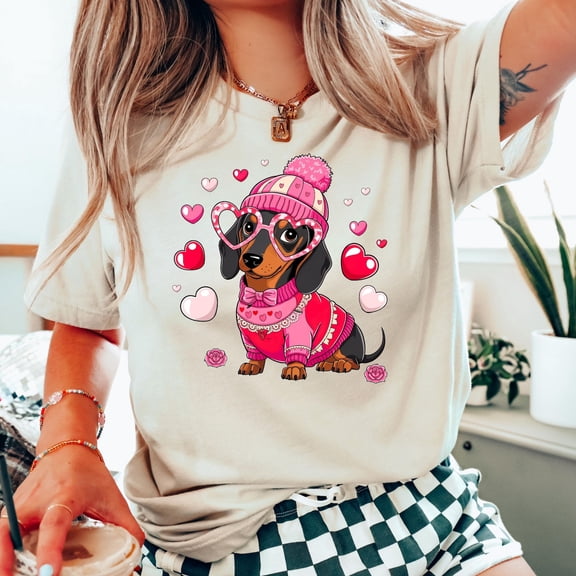 Cute Dachshund Valentine's Day Shirt, Dog Lover Valentine's Day Shirt, Dog Mom Valentine Shirts, Dog Mom Valentine's Day Gifts
