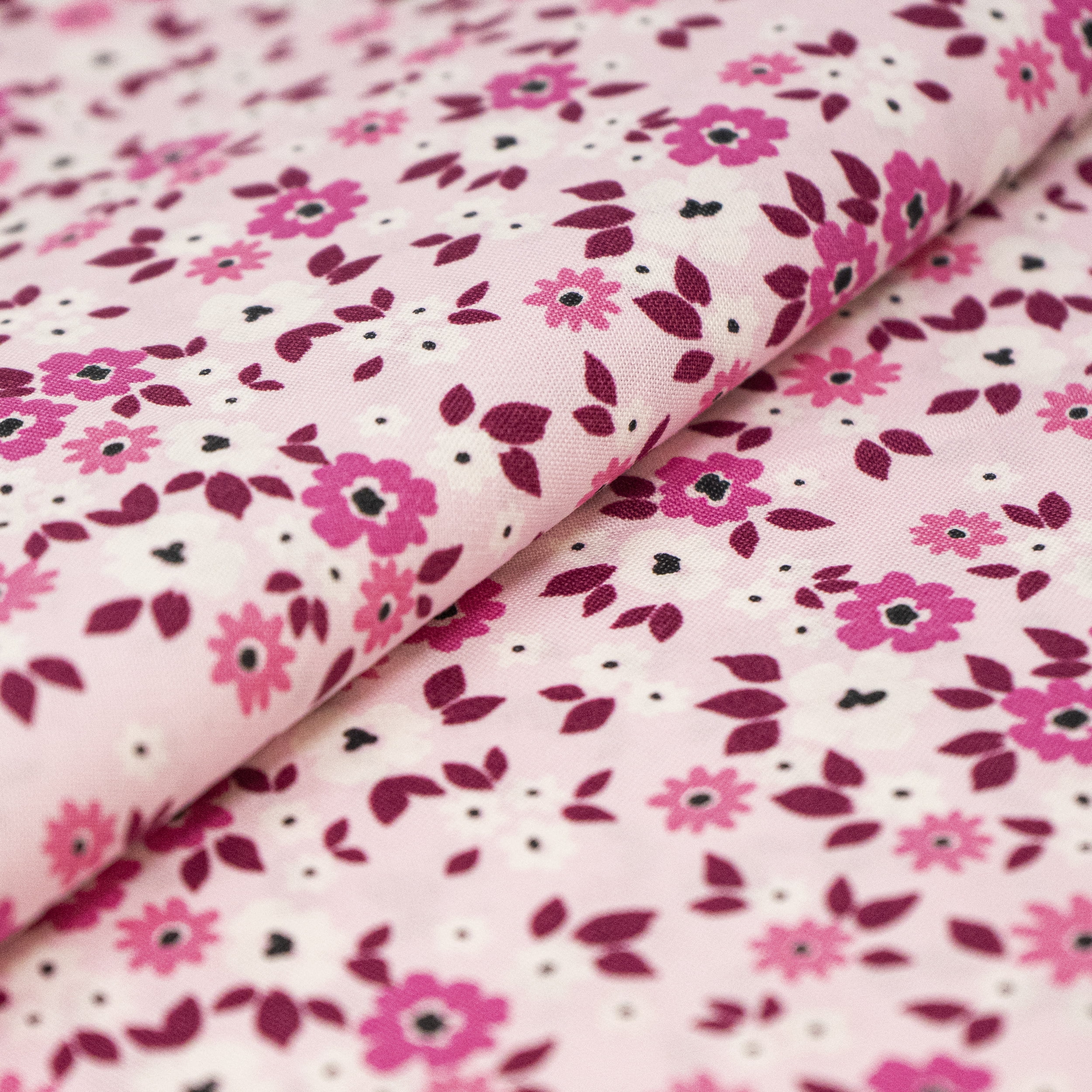 Singer Print Fabric, 100% Premium Cotton, Sewing Quilting, 44 inch, Mini Floral Pink 3 Yard Cut