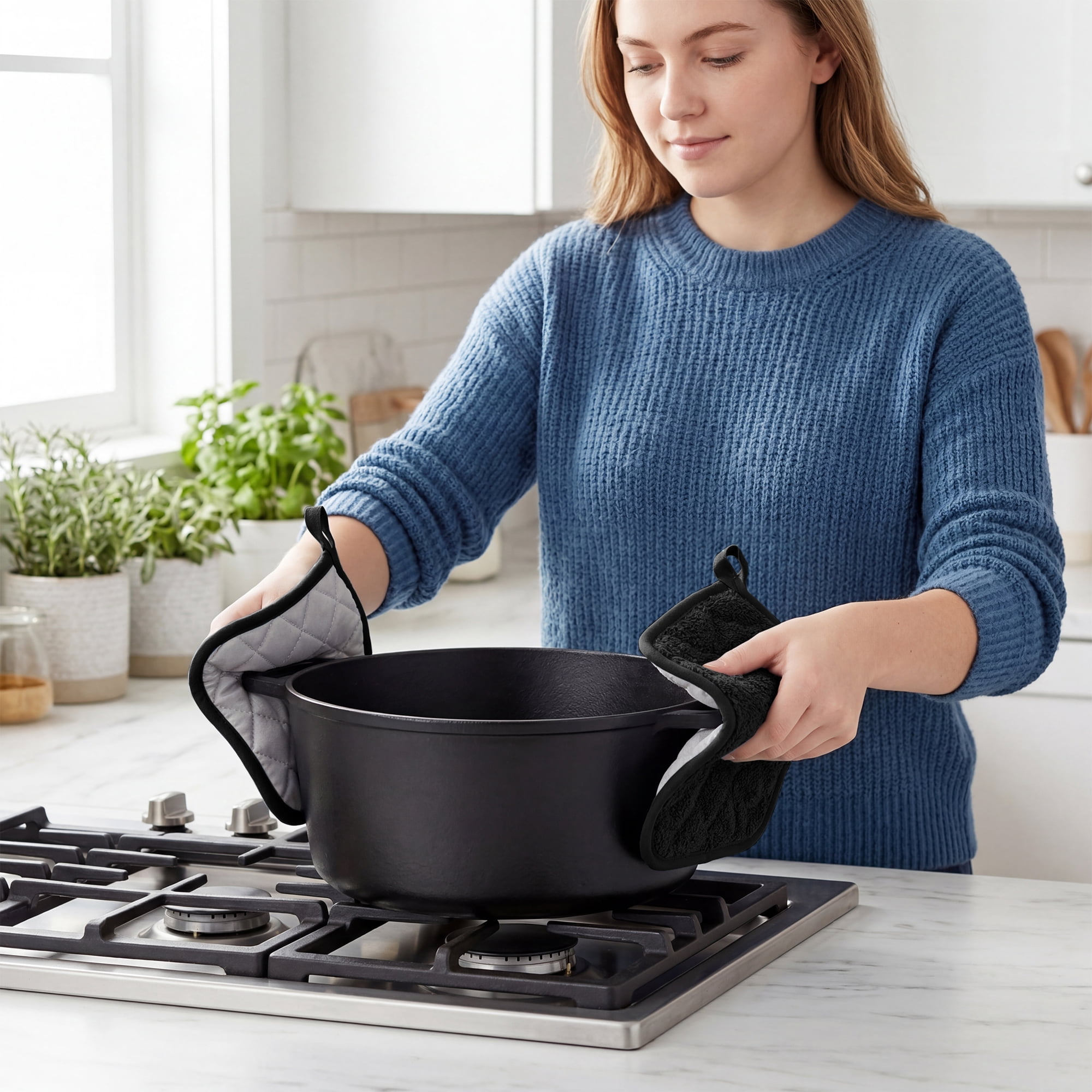 Unique Bargains 2 Pcs Square Pot Holders Heat Resistant Non Slip Pads Black 7.1"x7.1"