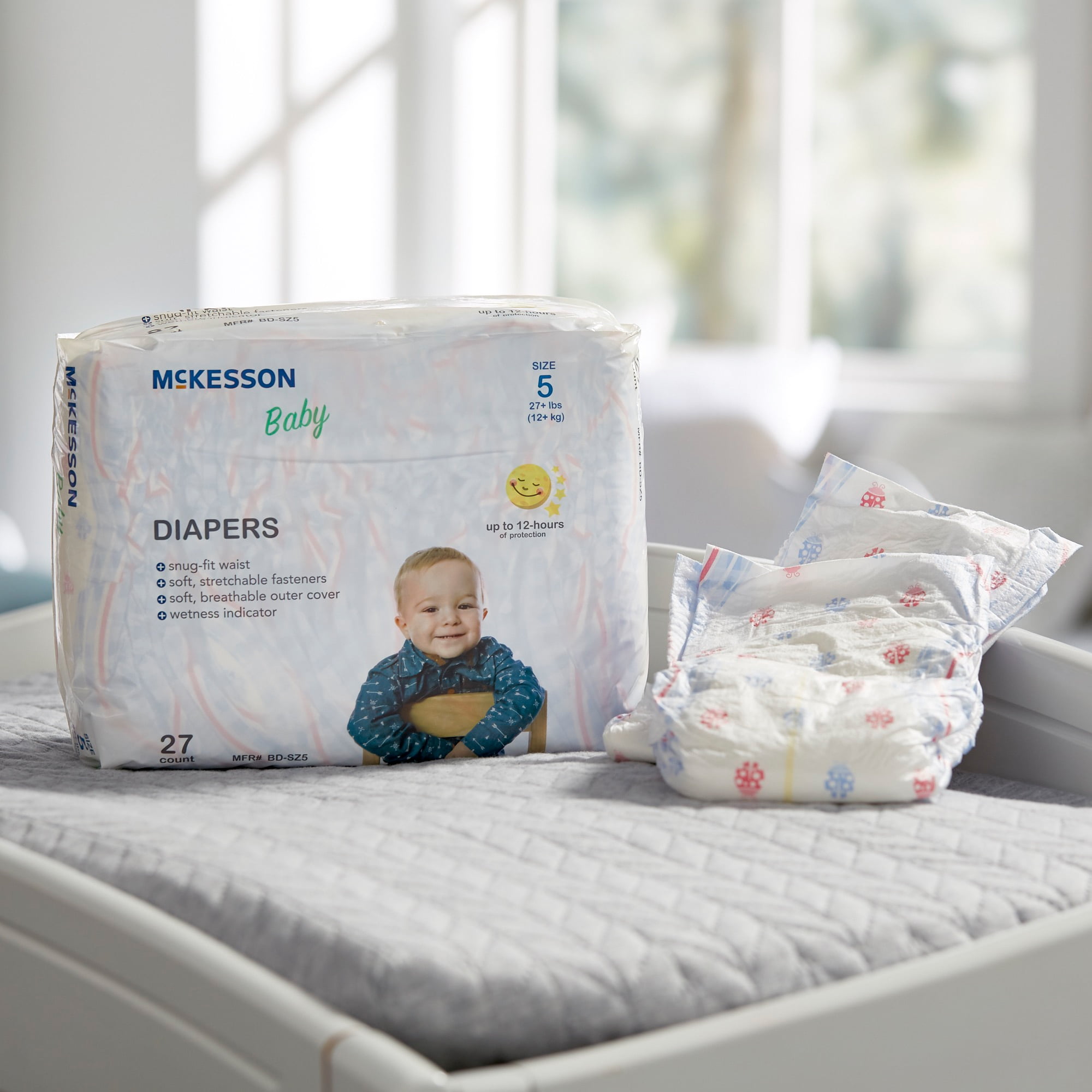 McKesson Baby Diapers - Flexible Fit, Wetness indicator, 12-Hour Protection - Size 5 (Over 27 lbs.), 27 Count, 4 Packs, 108 Total