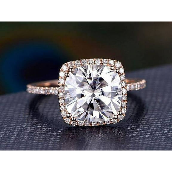 1.75 Carat Halo Moissanite Diamond Wedding Ring with 18k Gold Plating