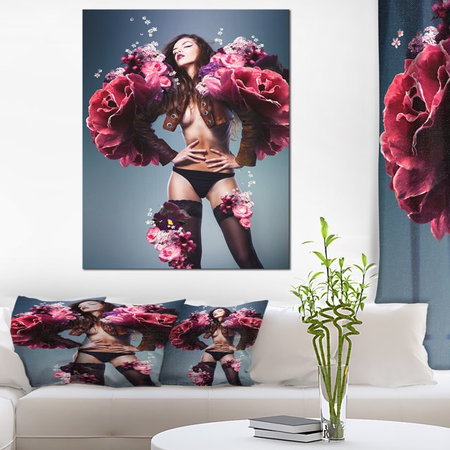 Femme Aguichant Érotique en Fleurs - Impression sur Toile Portrait