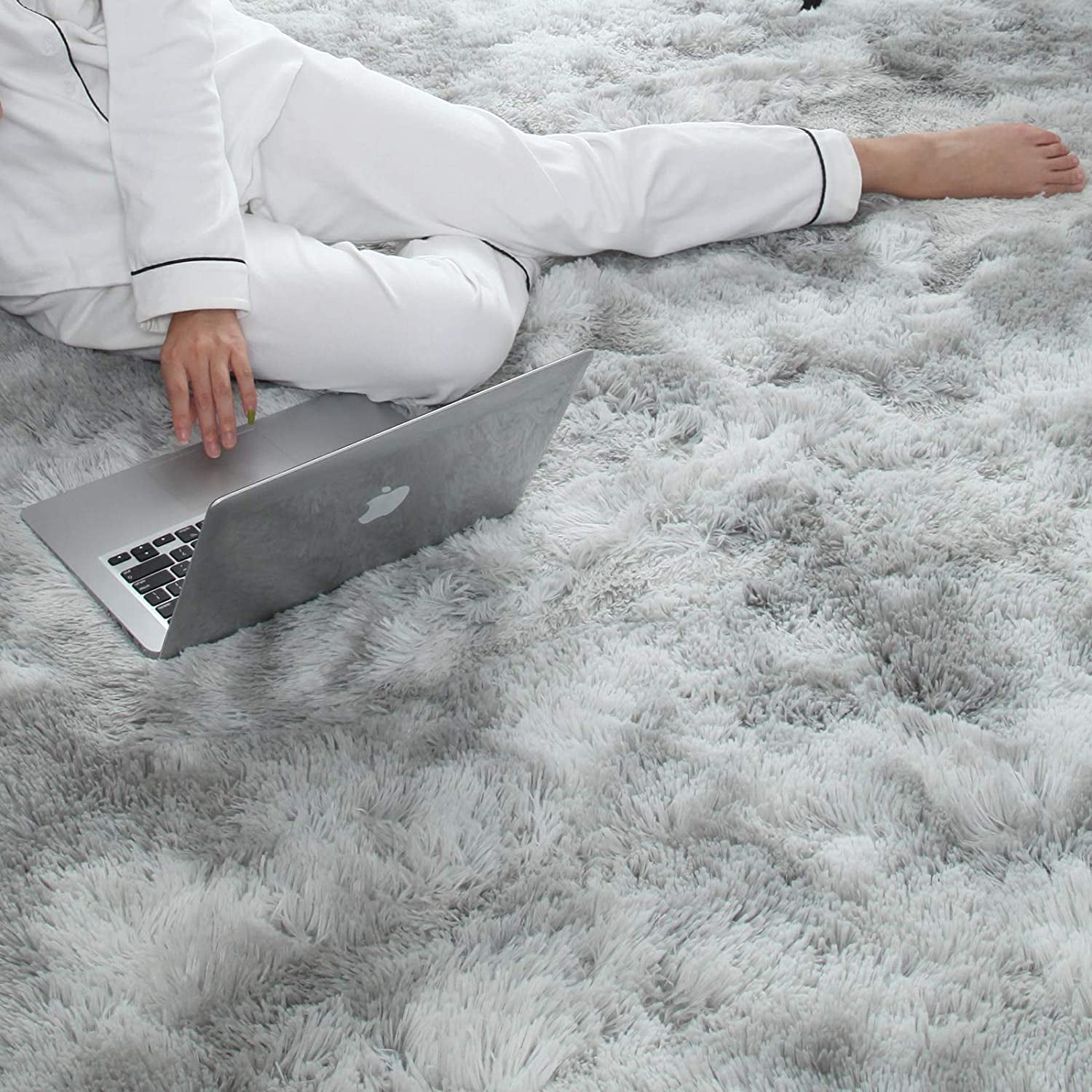YEERSWAG Shag Area Rug, 5 x 8 ft Ultra Soft Fluffy Area Rug for Living Room Bedroom Indoor Carpet, Light Gray