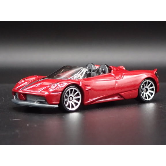 Open Box 2017-2020 PAGANI HUAYRA ROADSTER SUPERCAR 1:64 SCALE DIORAMA DIECAST MODEL CAR