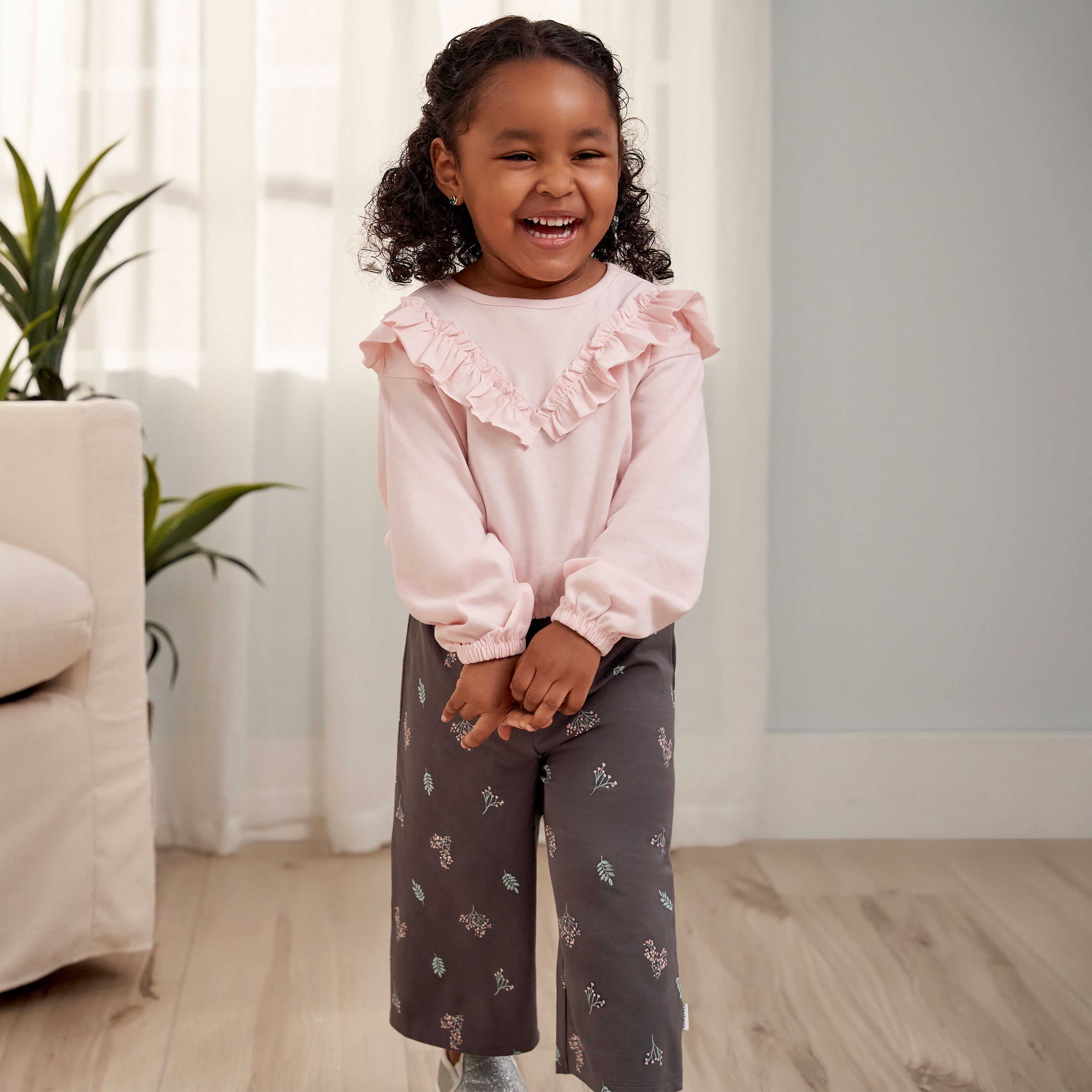 Gerber Toddler Girl Tops and Pants Outfit Set, 3-Piece, Sizes 2T-5T