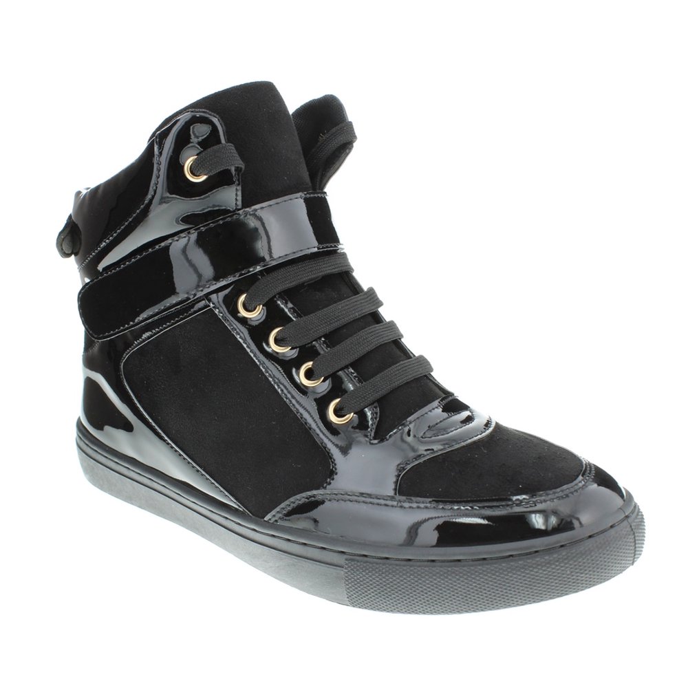 casual high tops