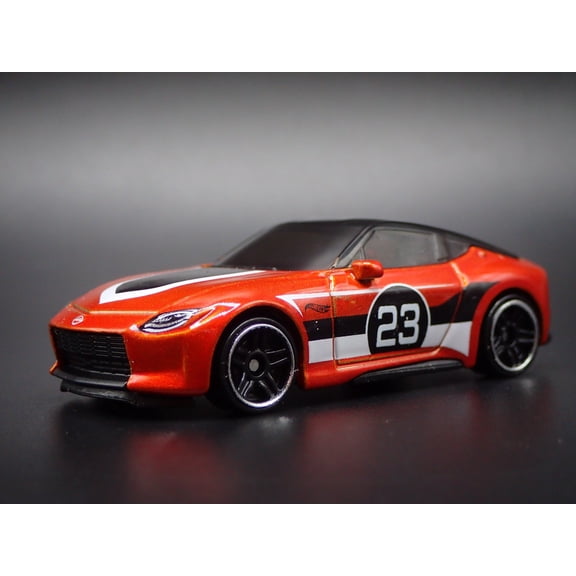 Open Box 2023 - 2026 NISSAN Z ORANGE 1:64 SCALE COLLECTIBLE DIORAMA DIECAST MODEL CAR