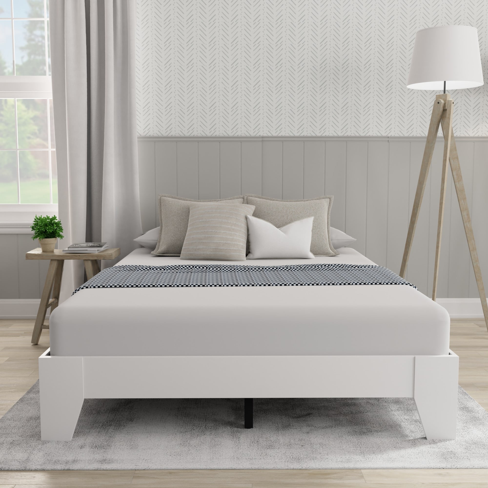 Hillsdale Furniture Casey Full Wood Platform Bed, White