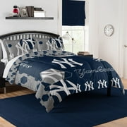 THE NORTHWEST GROUP, LLC New York Yankees "Hexagon" Full/Queen Comforter & Shams Set