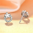 thumbnail image 1 of Fiudx Pendientes de Circonita Cúbica En Forma de Flor, Una Graduación Maravillosa y Brillante., 1 of 4
