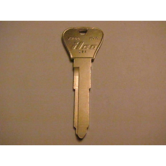 Ford ESCORT (1997-02) / Mercury TRACER (1997-99) - "Ilco" Nickel Plated "Double Sided" Key Blank(s) - (X244 / H76)