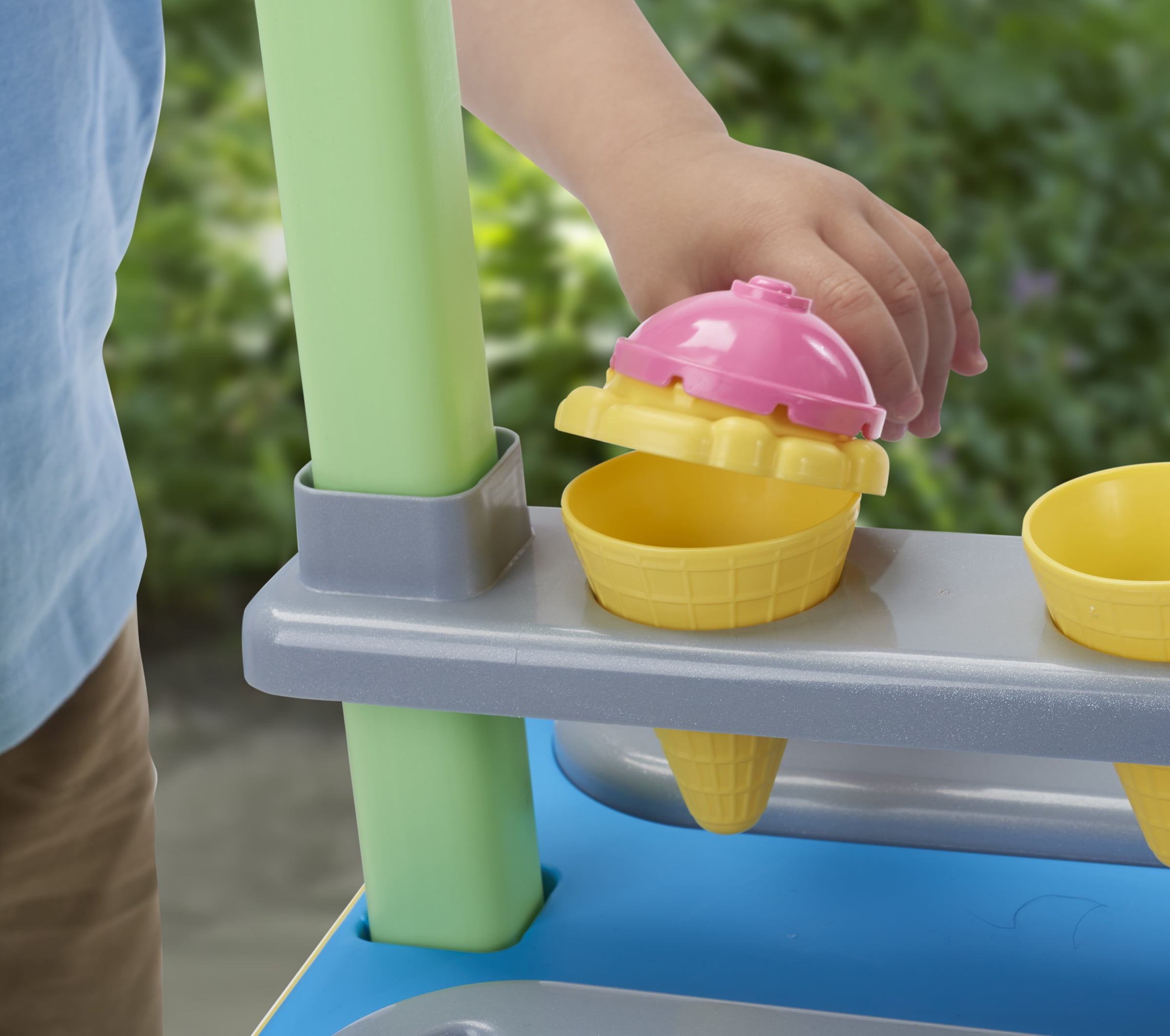 american plastic ice cream cart
