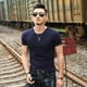 thumbnail image 4 of Gimnasio Sin logotipo Músculos Ropa de calle Ropa elástica Camiseta de hombre Camisetas de hombre Top negro liso Manga corta ajustada Música L, 4 of 5
