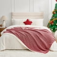 thumbnail image 3 of Manta Snuggle Sac, color rojo jaspeado, 152 x 203 cm, ultrasuave y cálida, 3 of 9