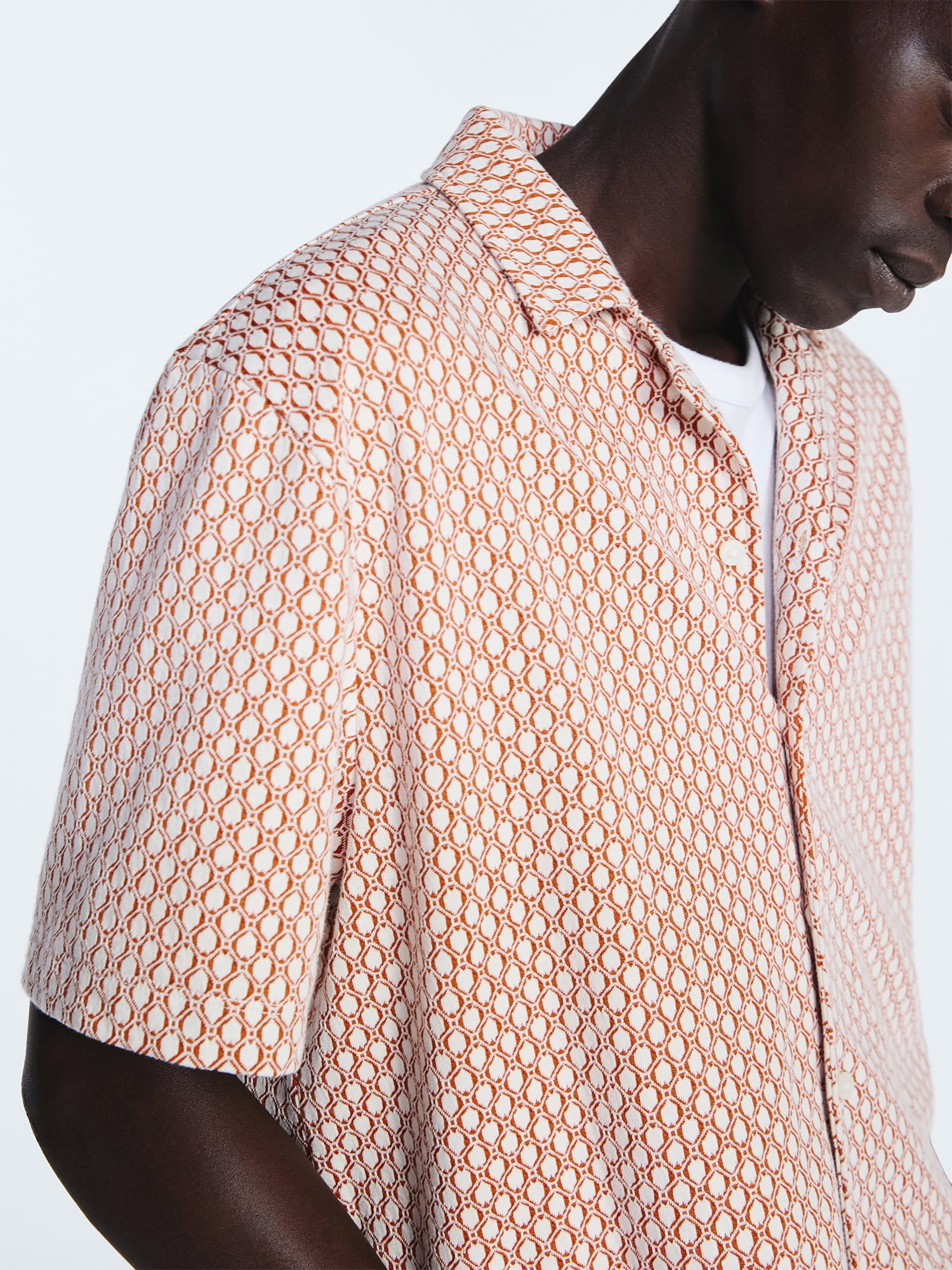 Free Assembly Men's Button Front Jacquard Shirt with Short Sleeves, Sizes S-3XL