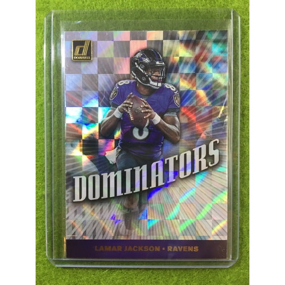 LAMAR JACKSON PRIZM INSERT CARD JERSEY #8 RAVENS REFRACTOR - 2019 Panini Donruss