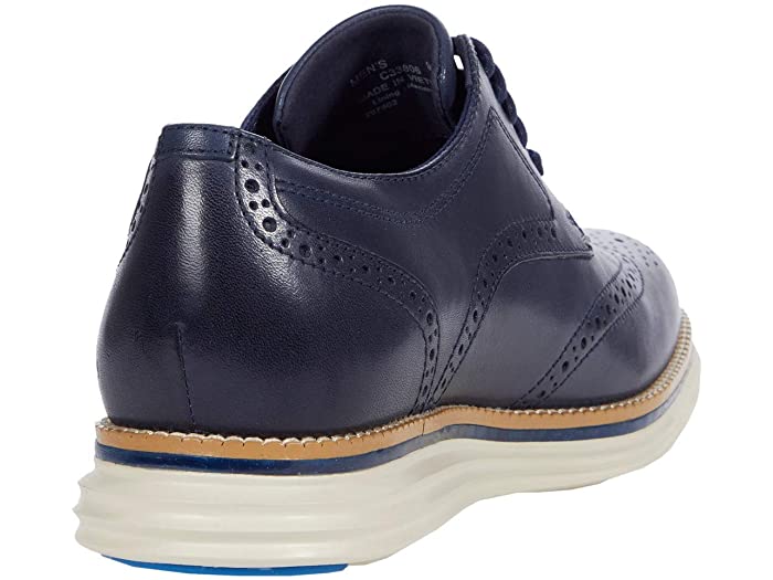 Cole Haan Men display picture 3